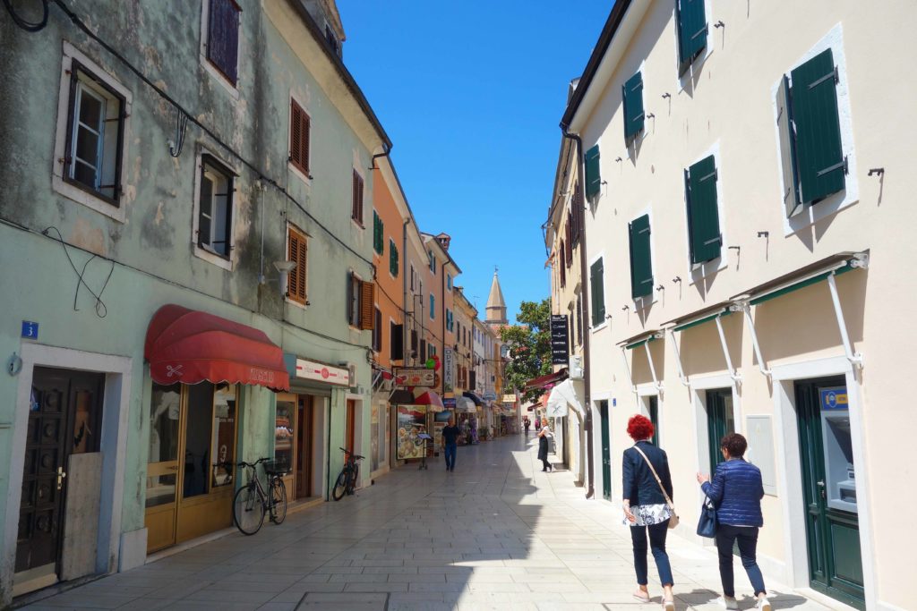 Einkaufstraße in Umag, Istrien