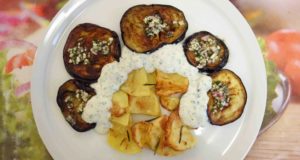 Gebratene Auberginen mit Joghurt-Knoblauchsoße