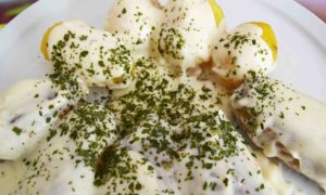 Zagreber Hackfleischröllchen mit Kartoffeln