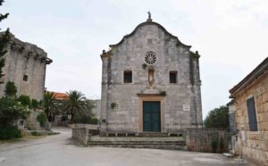 Kirche Sv. Jelena in Skrip auf Brac