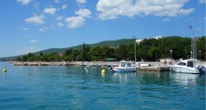 Warten auf das Taxiboot Crikvenica Krk