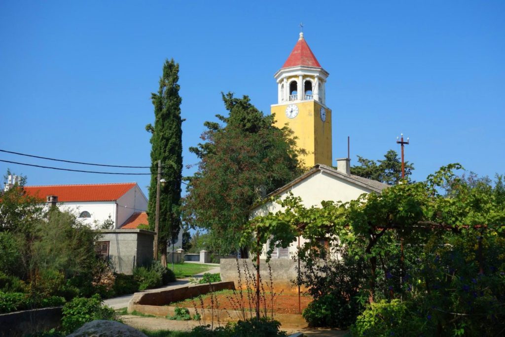 Hauptort der Insel Molat, Kroatien