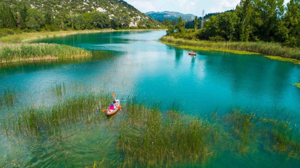 Kayaking auf den Bacina-Seen Kroatien