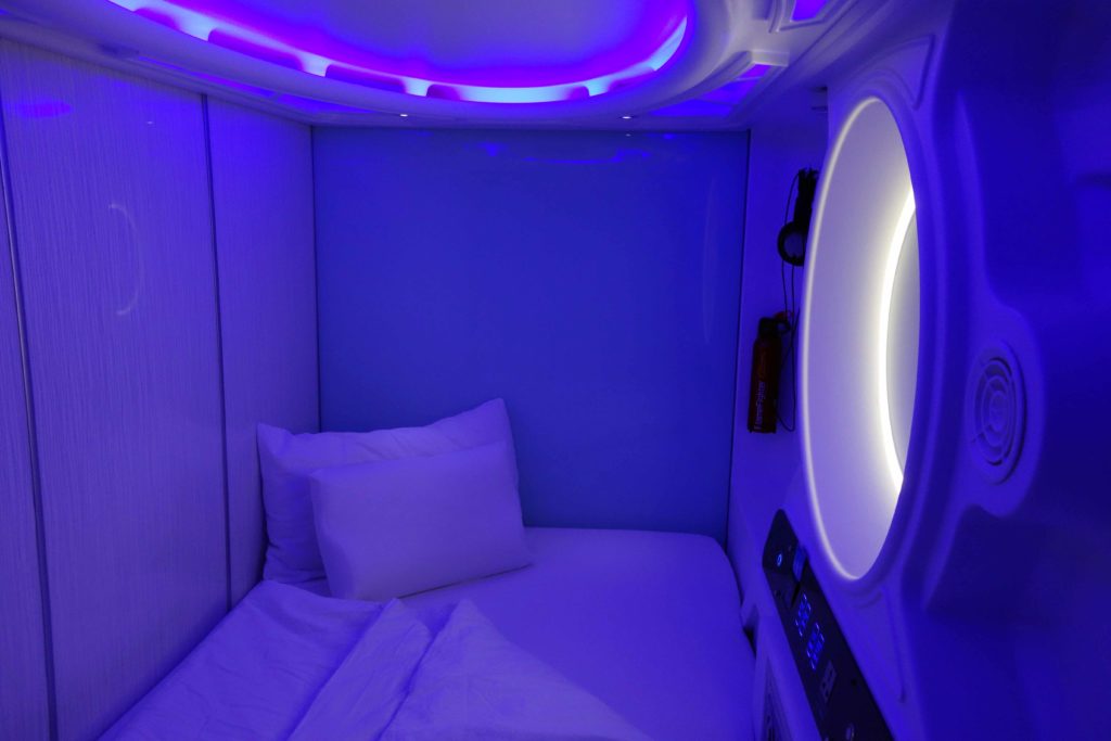 Kapselbett im Subspace Hostel Zagreb