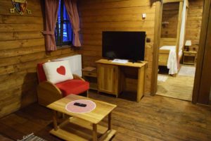 Holzhäuser in den Ethno Houses Plitvica Selo