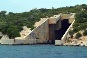 Militärtunnel Vis