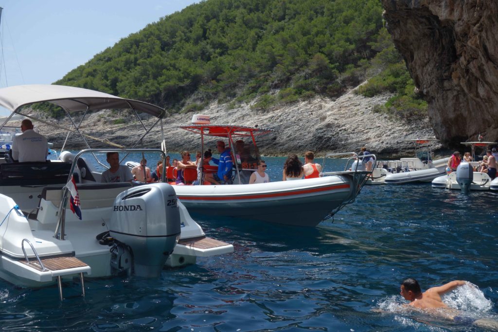 Party-Tourismus Hvar verbreitet sich nach Vis