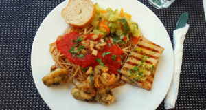 Veganes Hauptgericht im Restaurant Makrovega Split