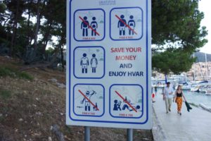 Warnhinweise Stadt Hvar Kroatien