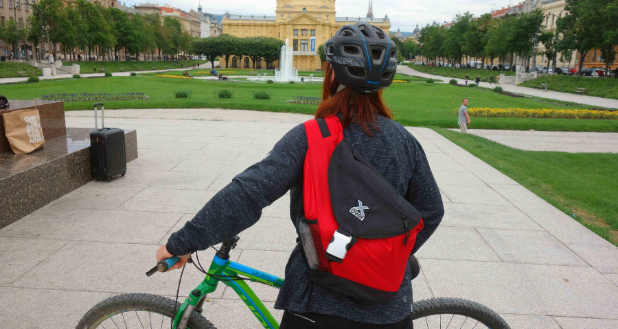 X-Over Rucksack beim Radfahren