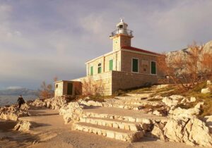 Makarska Spaziergänge zum Leuchtturm Sveti Petar